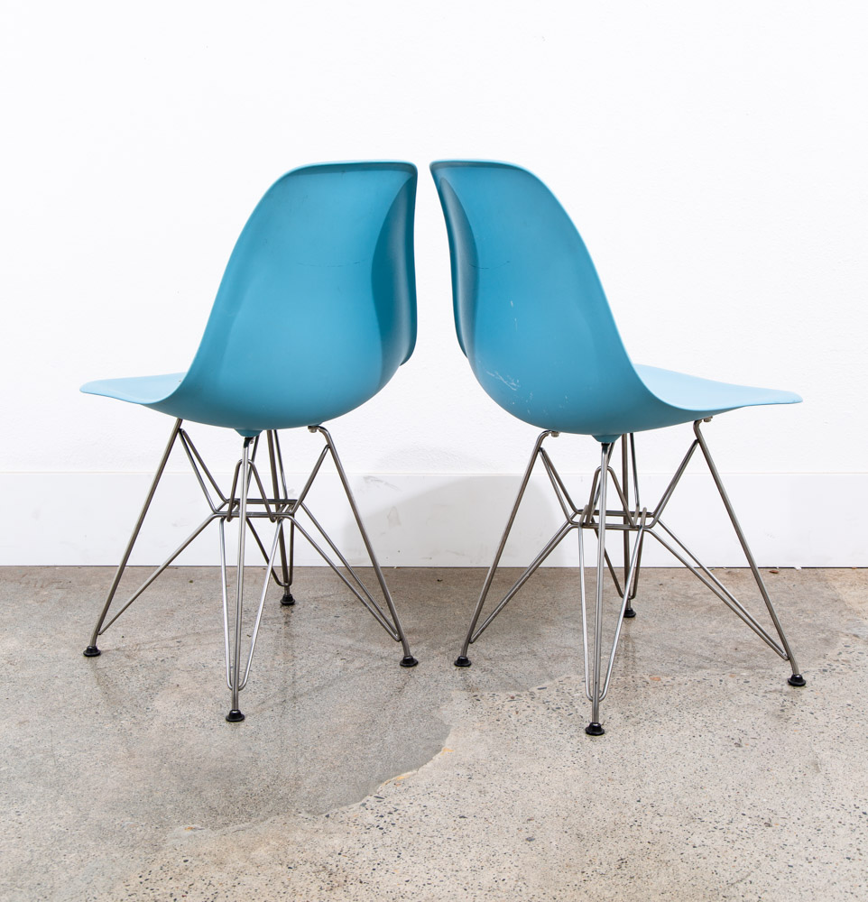 Mid Century Modern Side Chair Shell Blue Off White Herman Miller Eames Chrome NM - Image 5