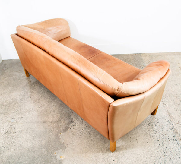 Mid Century Danish Modern Sofa 3 Seater Leather Natural Tan Oak Wood Vintage - Image 5
