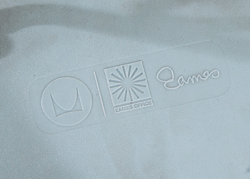 Mid Century Modern Side Chair Shell Blue Off White Herman Miller Eames Chrome NM - Image 3