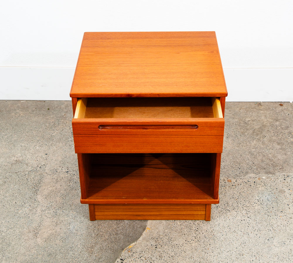 Mid Century Danish Modern Nightstand Table Side End Torring Denmark Vintage Mcm - Image 9