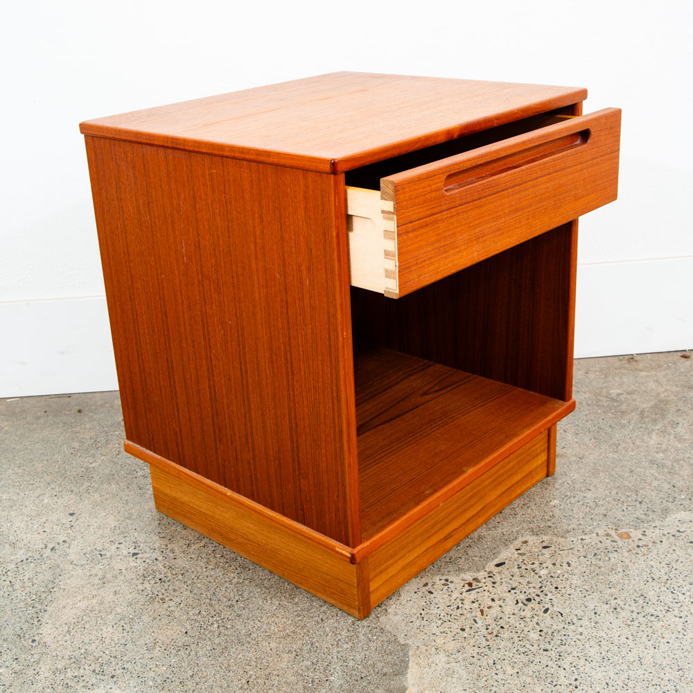 Mid Century Danish Modern Nightstand Table Side End Torring Denmark Vintage Mcm - Image 4