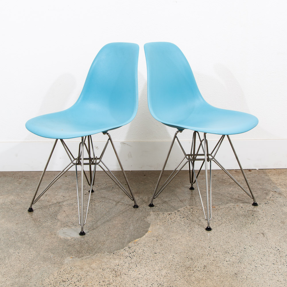 Mid Century Modern Side Chair Shell Blue Off White Herman Miller Eames Chrome NM