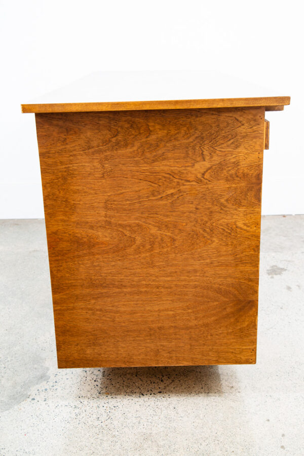 Mid Century Modern Desk Wood Office Executive Mcm 7 Drawer Brass Vintage Mcm 60s - Image 4