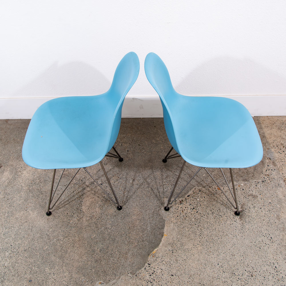 Mid Century Modern Side Chair Shell Blue Off White Herman Miller Eames Chrome NM - Image 8