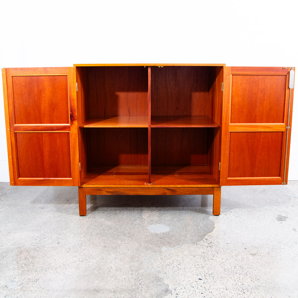 Mid Century Modern Compact Credenza Cabinet Solid Mahogany Soborg Doors Handles - Image 5