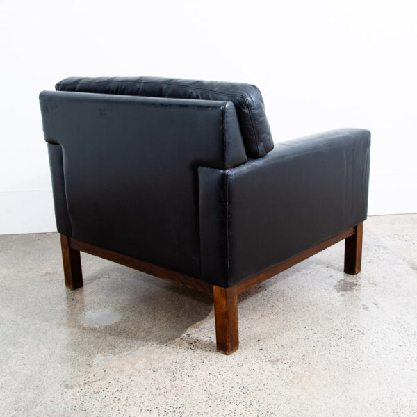 Mid Century Danish Modern Armchair Lounge Chair Wood Black Leather Tufted Mcm - Image 4