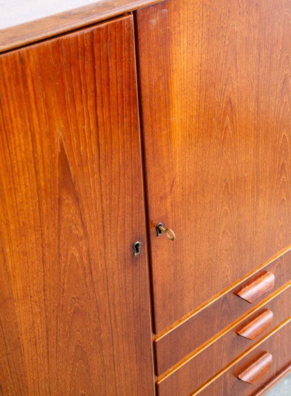 Mid Century Danish Modern Credenza Sideboard Denmark Drawers Shelves Storage - Image 7