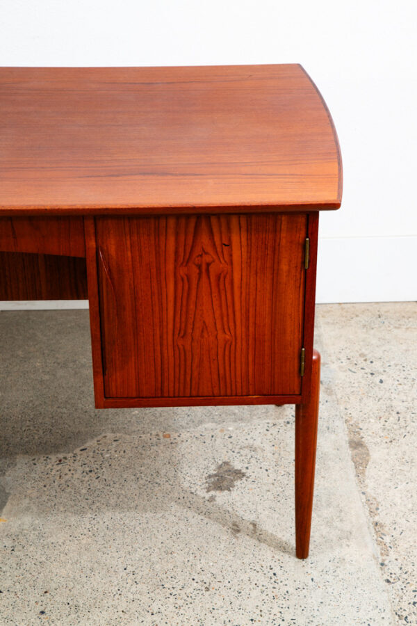 Mid Century Danish Modern Desk Executive Teak 4 Drawer Bookshelf Floating Lock - Image 9