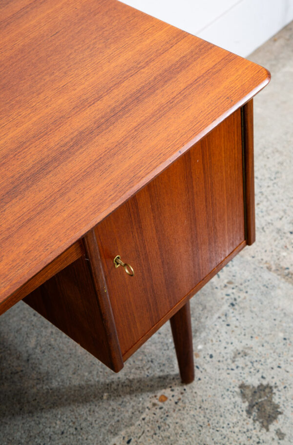 Mid Century Danish Modern Desk 3 Drawer Teak Cabinet Wood Office Executive Mcm - Image 10
