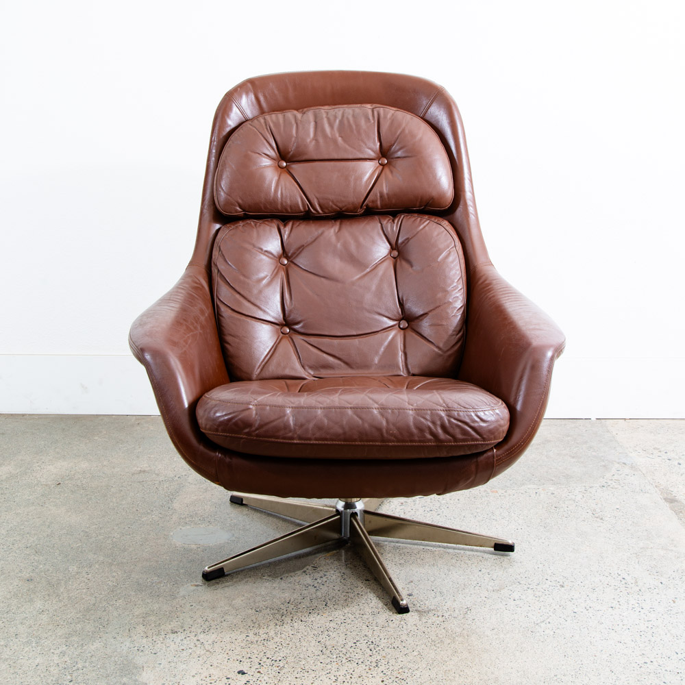 Mid Century Danish Modern Lounge Chair Swivel Brown Leather H.W. Klein Bramin - Image 2