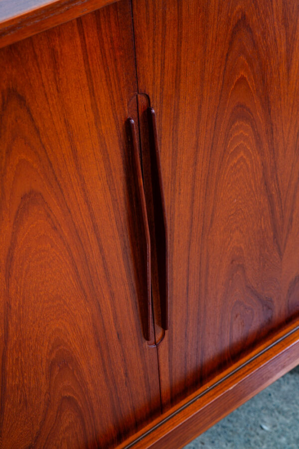 Mid Century Danish Modern Credenza Highboard Teak Sliding Doors Rosewood Bar Mcm - Image 6
