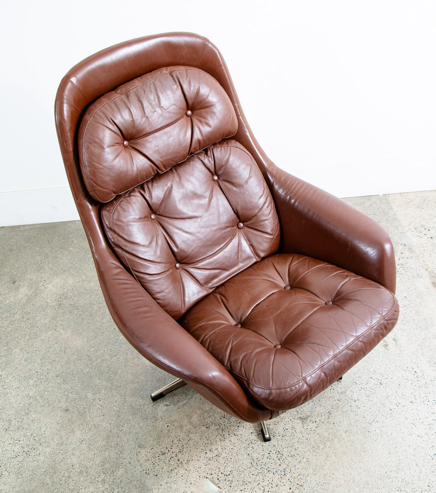 Mid Century Danish Modern Lounge Chair Swivel Brown Leather H.W. Klein Bramin - Image 5