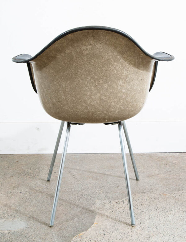 Mid Century Modern Chair Herman Miller Eames Molded Fiberglass Arm Shell Black - Image 9