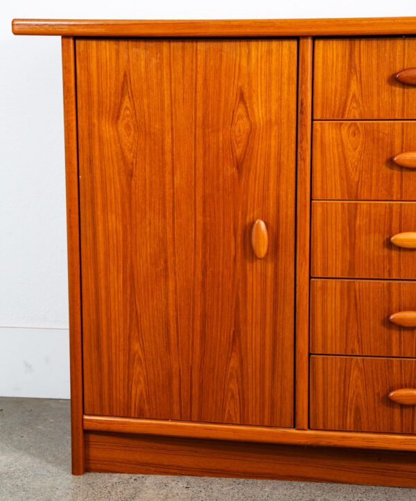 Mid Century Danish Modern Credenza Sideboard Drawers Cabinet Console Media Table - Image 9
