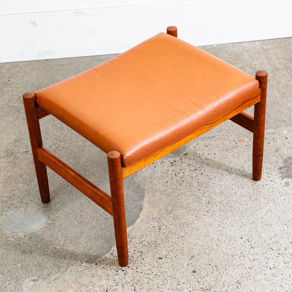 Mid Century Modern Spottrup Ottoman Stool Solid Teak Frame Orange Vinyl Vintage Mcm - Image 4