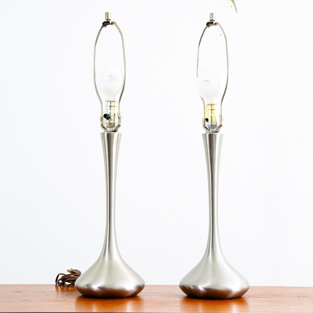 Mid Century Modern Table Lamp Set Pair Laurel Light Lighting Silver Chrome Two.