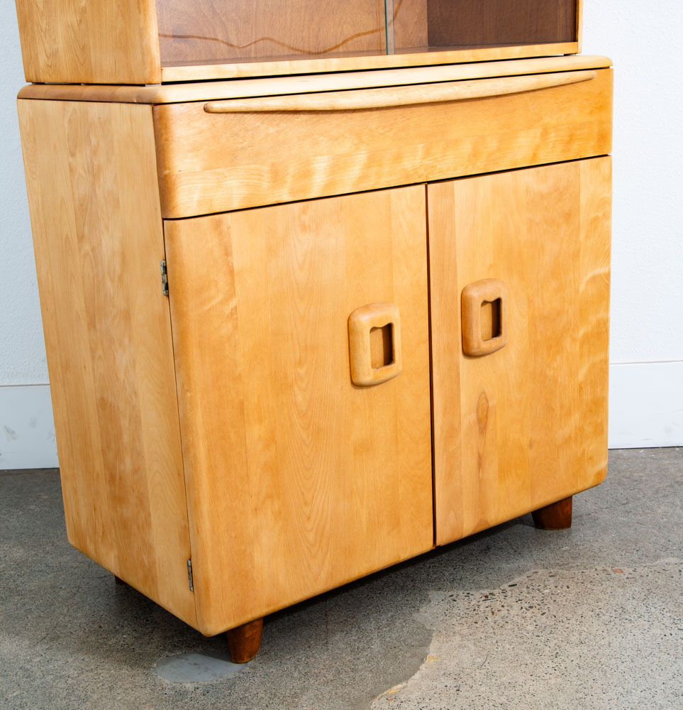 Mid Century Modern Credenza Display China Cabinet Heywood Wakefield Maple Glass - Image 10
