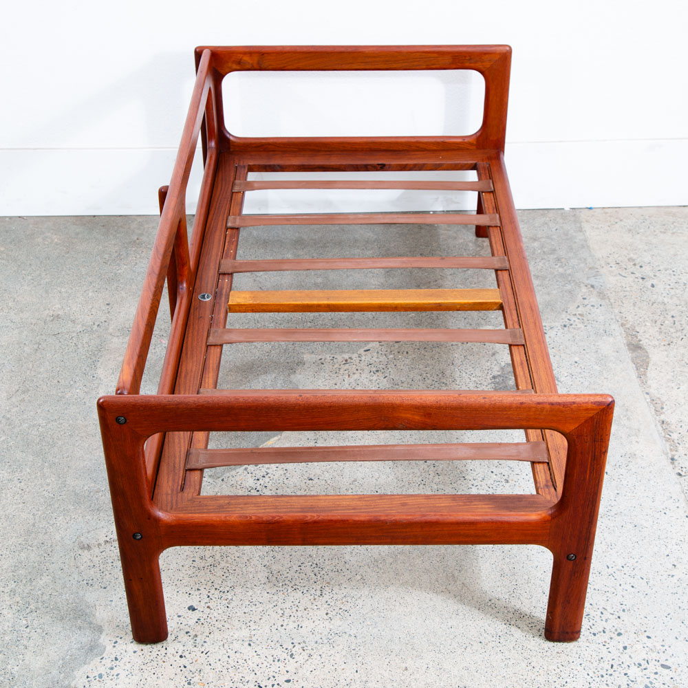 Mid Century Danish Modern Settee Sofa Komfort Denmark Solid Teak Frame Only Mcm - Image 2