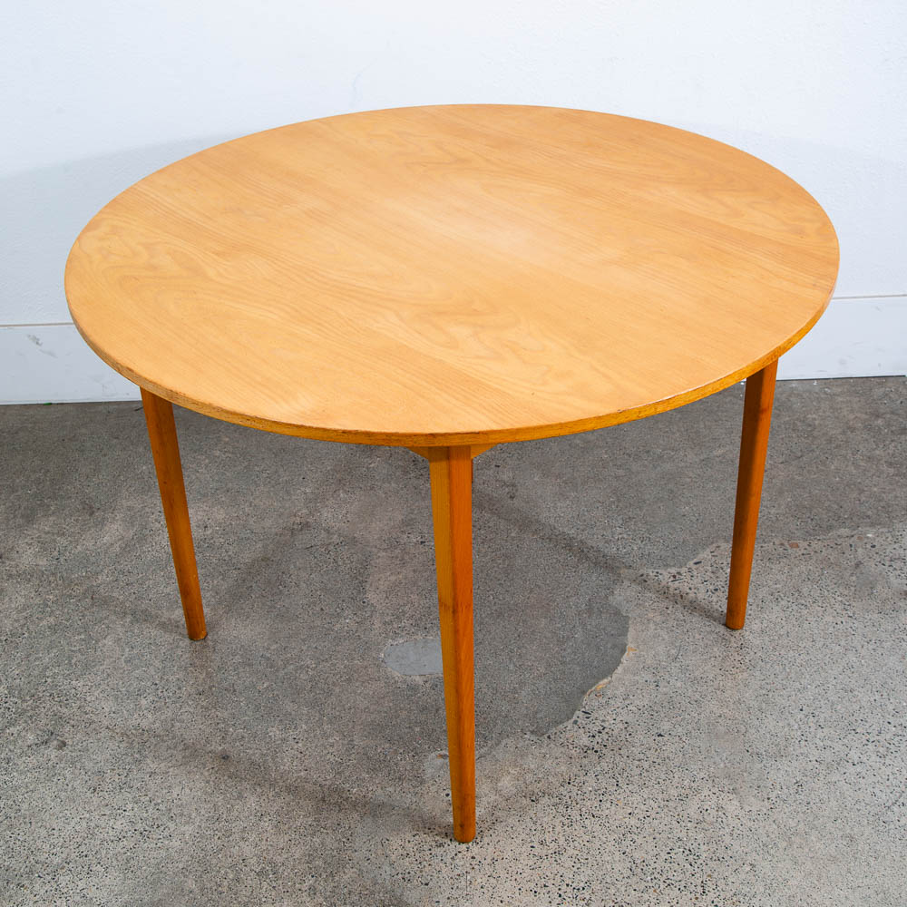 Mid Century Danish Modern Dining Table Oak Round Denmark Circular Refinished Mcm