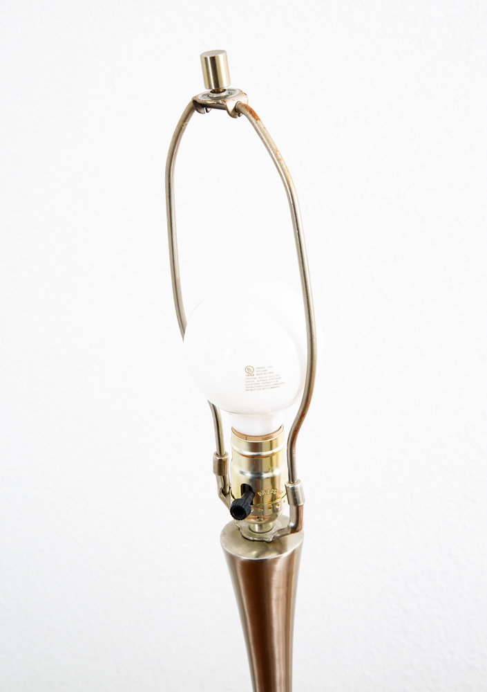 Mid Century Modern Table Lamp Set Pair Laurel Light Lighting Silver Chrome Two. - Image 10