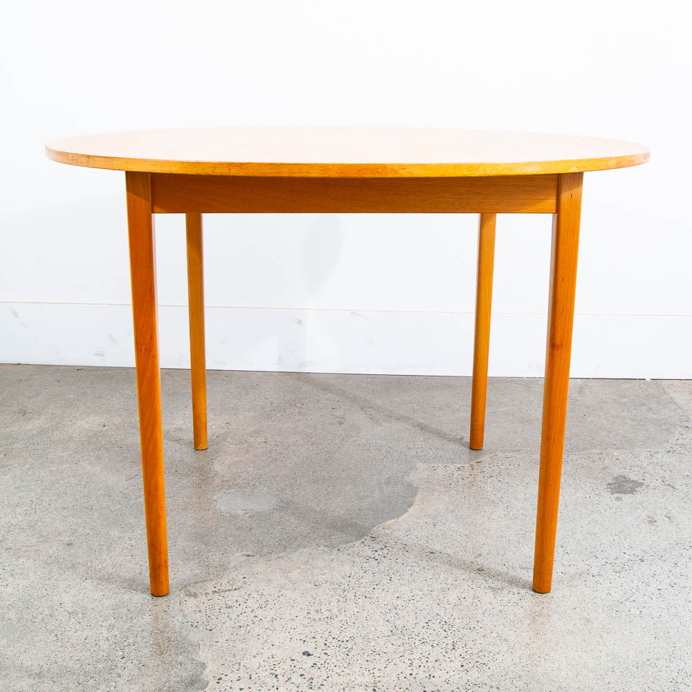 Mid Century Danish Modern Dining Table Oak Round Denmark Circular Refinished Mcm - Image 4