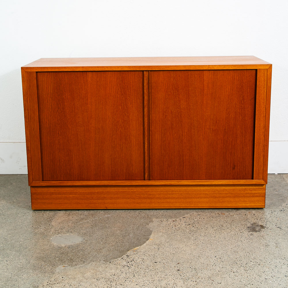 Mid Century Danish Modern Credenza Cabinet Teak Poul Hundevad Tambour Door Mcm - Image 2