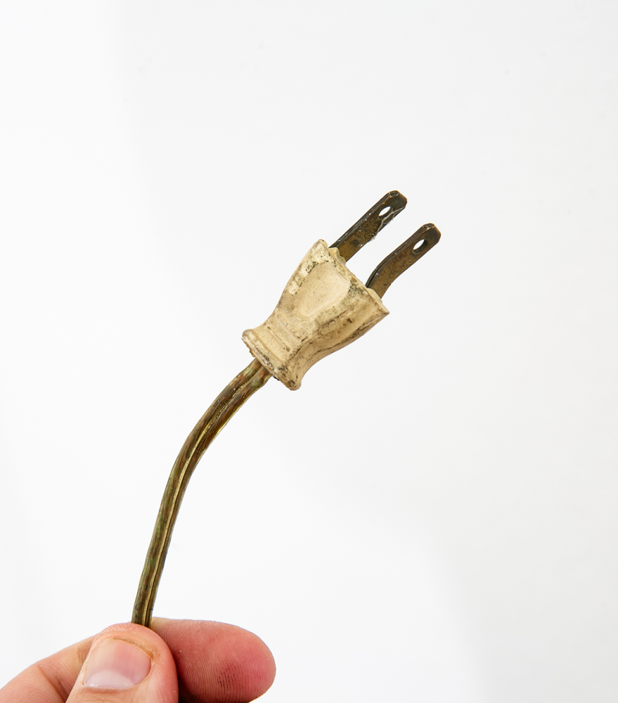 Mid Century Modern Table Lamp Rembrandt Light Lighting Brass White Metal Large - Image 6