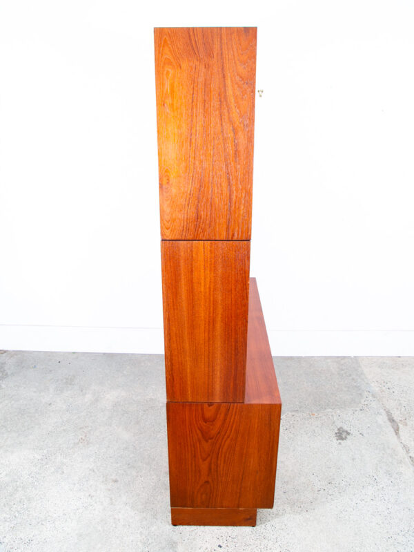 Mid Century Danish Modern Cabinet Wall Unit Hutch Credenza Display Teak Glass 2 - Image 3