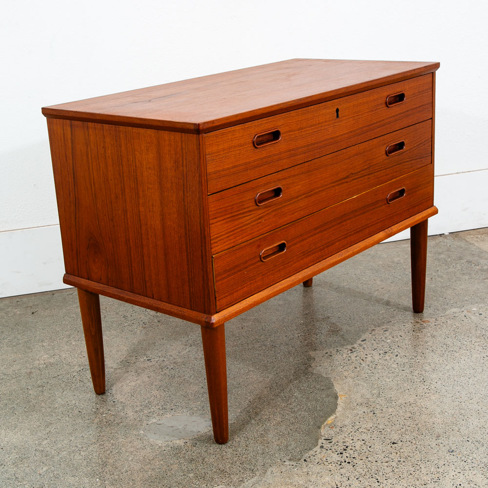 Mid Century Danish Modern Chest Drawers Table 3 drawer Teak Denmark Table Mcm - Image 2