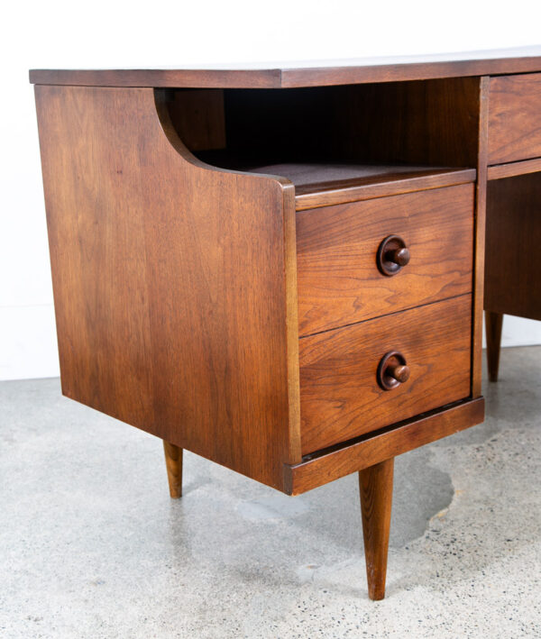 Mid Century Modern Desk Executive 5 Drawer Walnut Wood Restored Mcm Vintage - Image 11