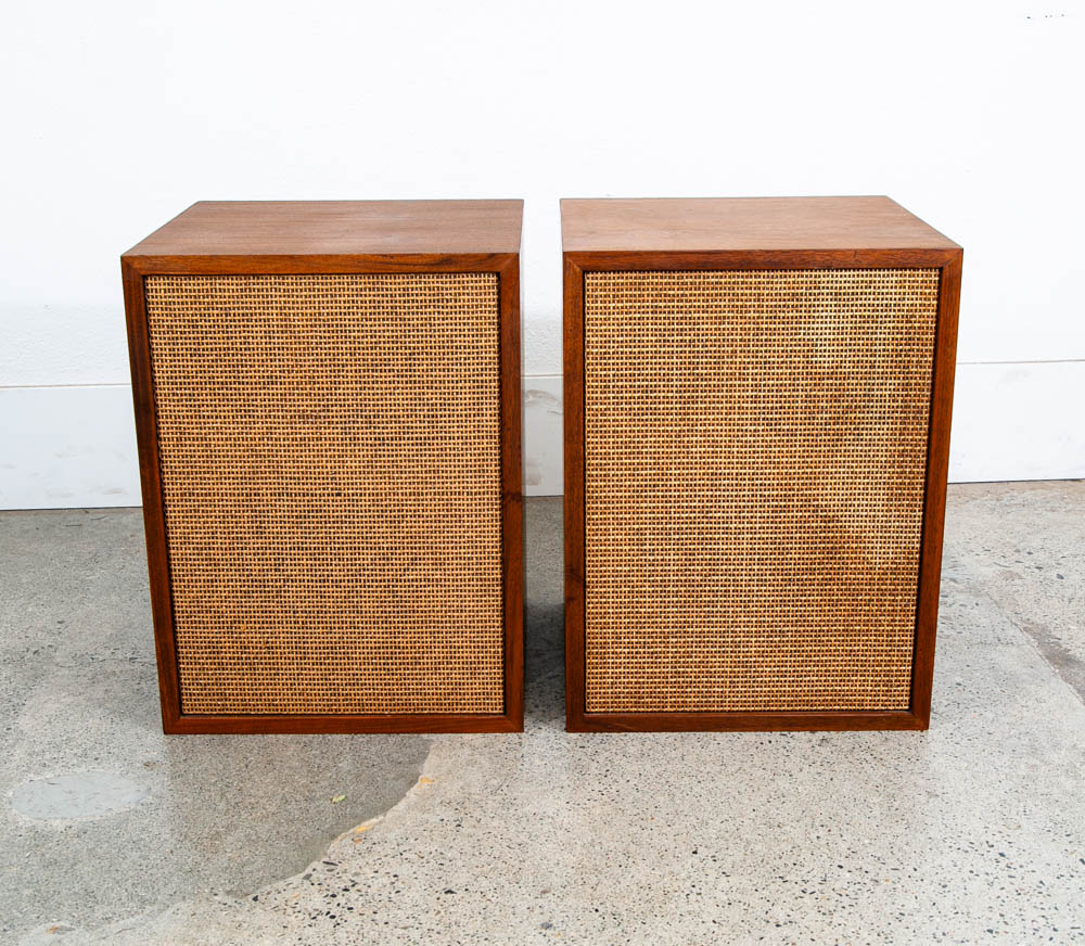 Mid Century Modern Speakers XAM E.J Korvette Oiled Walnut 20x15x14 3 Way Speaker Hifi Audiophile - Image 2