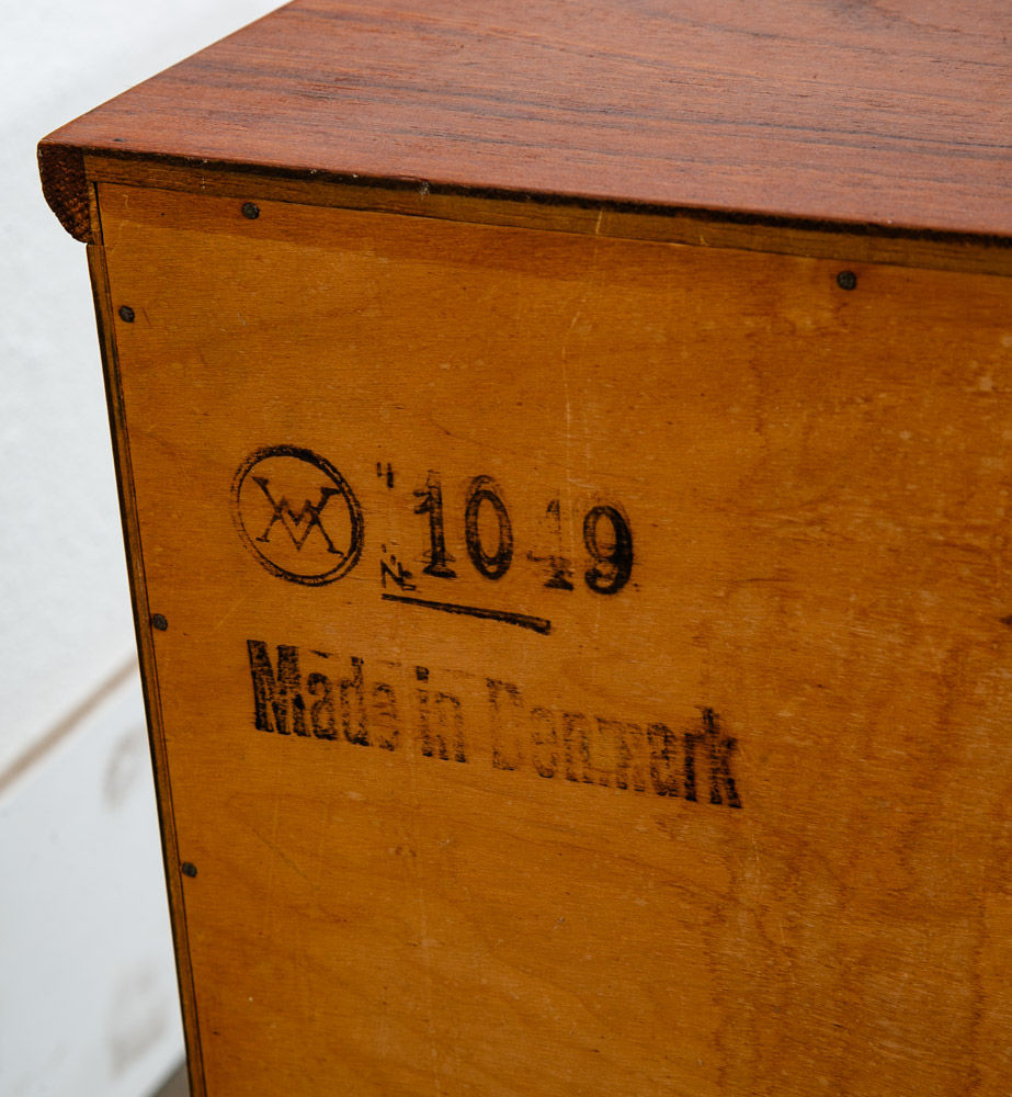 Mid Century Danish Modern Chest Drawers Table 3 drawer Teak Denmark Table Mcm - Image 7