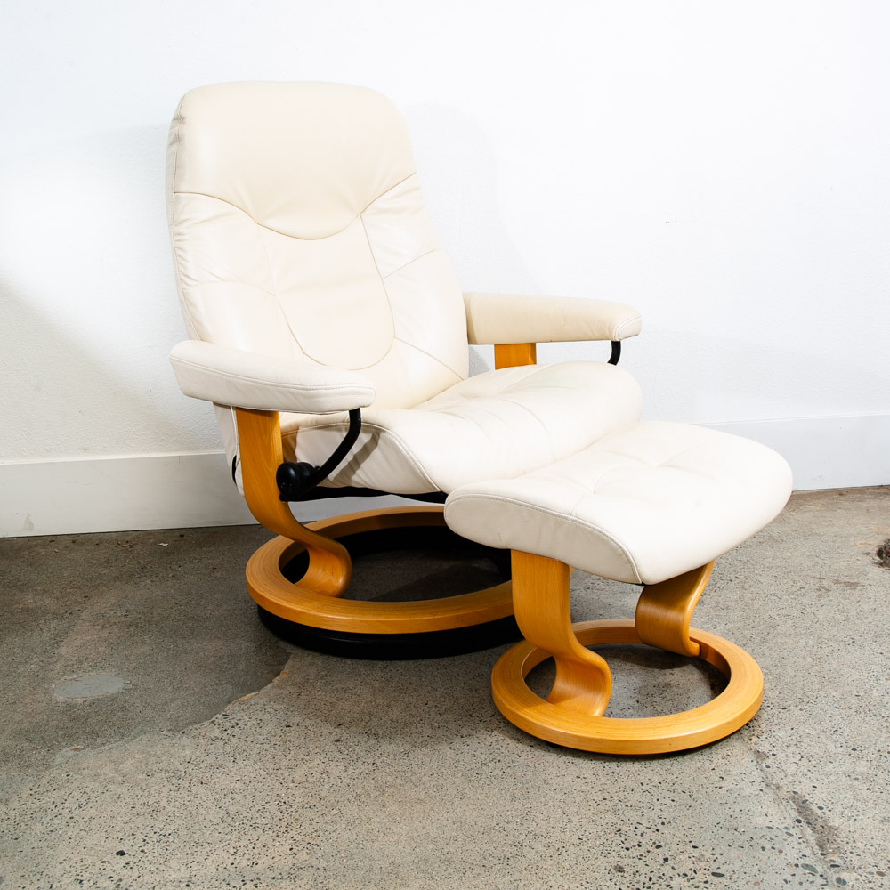 Mid Century Danish Modern Lounge Chair Ekornes Stressless White Ottoman Recliner