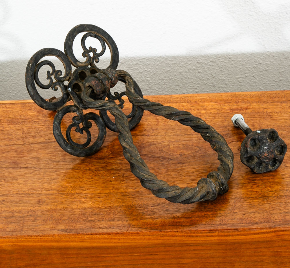 Mid Century Modern Gothic Door Knocker Heavy Cast Iron Mcm Texture Black Antique - Image 3