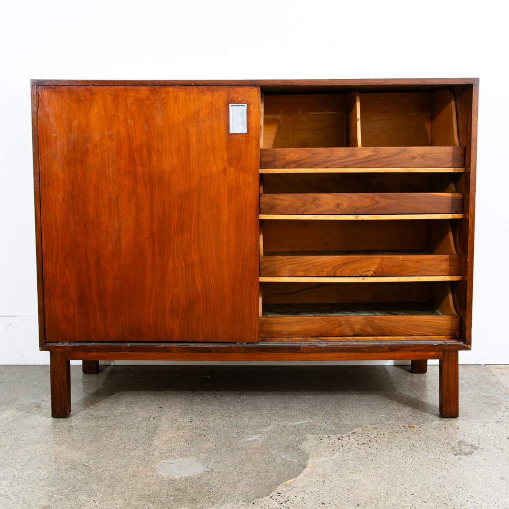 Mid Century Modern Credenza Cabinet Walnut Sliding Doors Storage Media Wood Mcm - Image 5