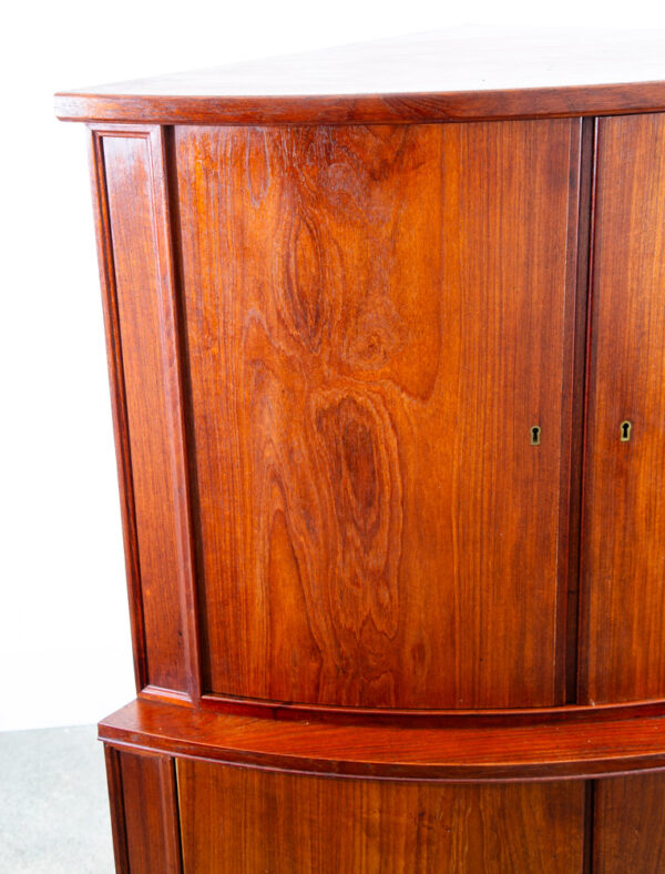 Mid Century Danish Modern Corner Cabinet Unit Teak Round Front 2 Tier Locking - Image 7