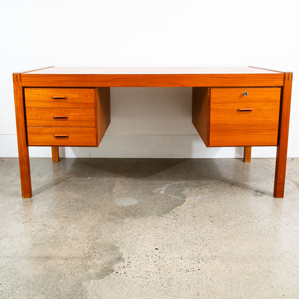Mid Century Danish Modern Desk Floating 4 Drawer Teak Executive File Large Mcm - Image 2