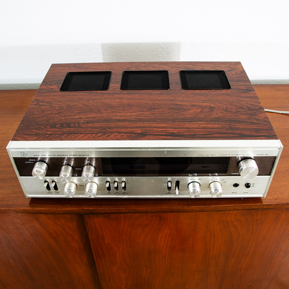 Vintage Luxman Reciever R-600S Solid State Case Stereo Tuner Multiplex Rosewood
