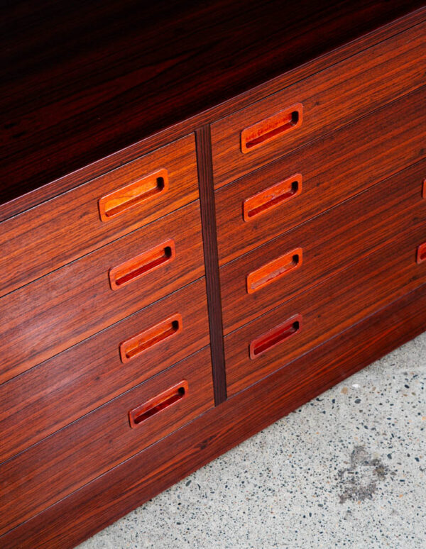 Mid Century Danish Modern Credenza Bookshelf Cabinet 8 Drawer Rosewood Hundevad - Image 7