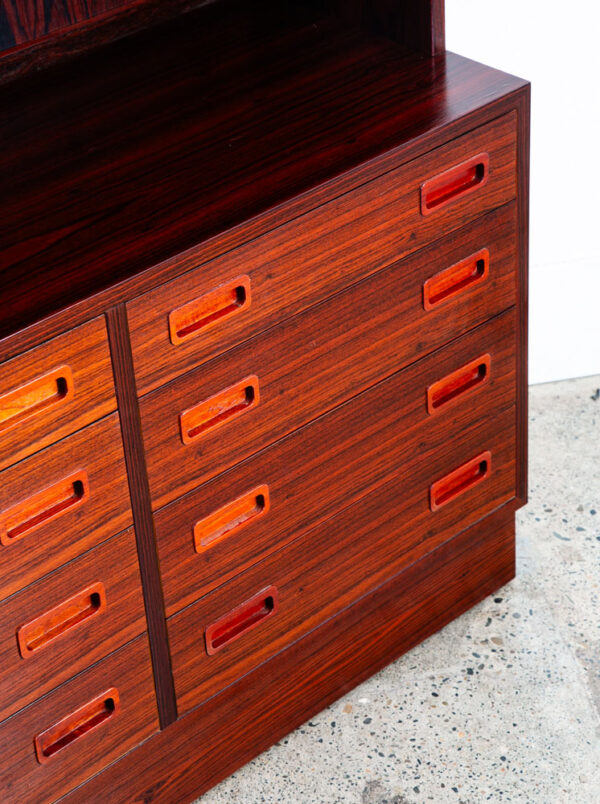 Mid Century Danish Modern Credenza Bookshelf Cabinet 8 Drawer Rosewood Hundevad - Image 5
