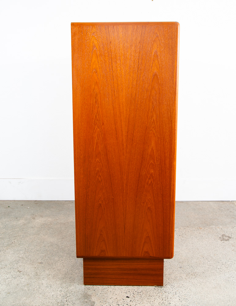 Mid Century Danish Modern Gentlemans Chest Dresser 7 Drawer Teak Shelf Denmark - Image 5