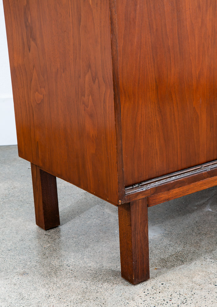 Mid Century Modern Credenza Cabinet Walnut Sliding Doors Storage Media Wood Mcm - Image 10