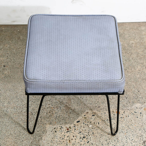 Mid Century Modern Footstool Ottoman Hairpin Legs Black Metal Square Vintage - Image 4