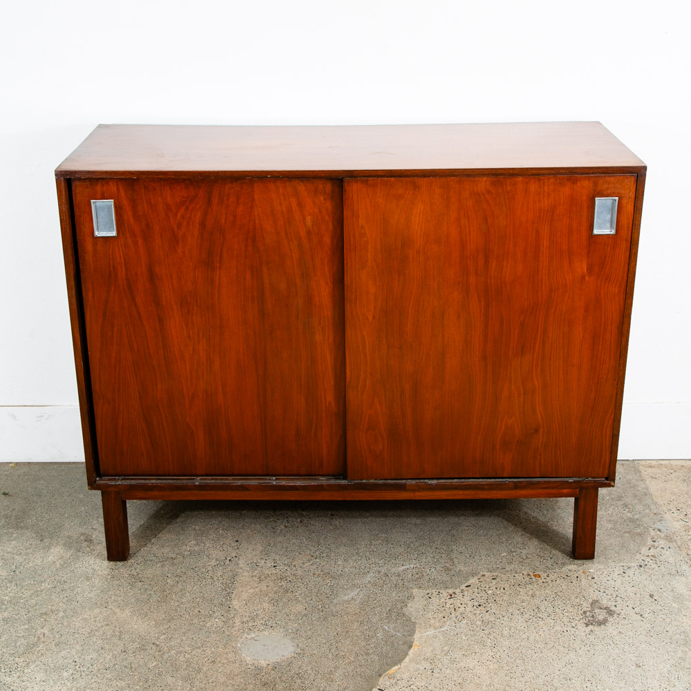 Mid Century Modern Credenza Cabinet Walnut Sliding Doors Storage Media Wood Mcm - Image 2