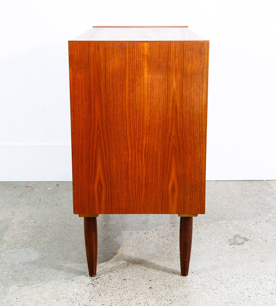 Mid Century Danish Modern Chest Drawers Dresser 4 drawer Teak Wood Denmark Mcm - Image 3