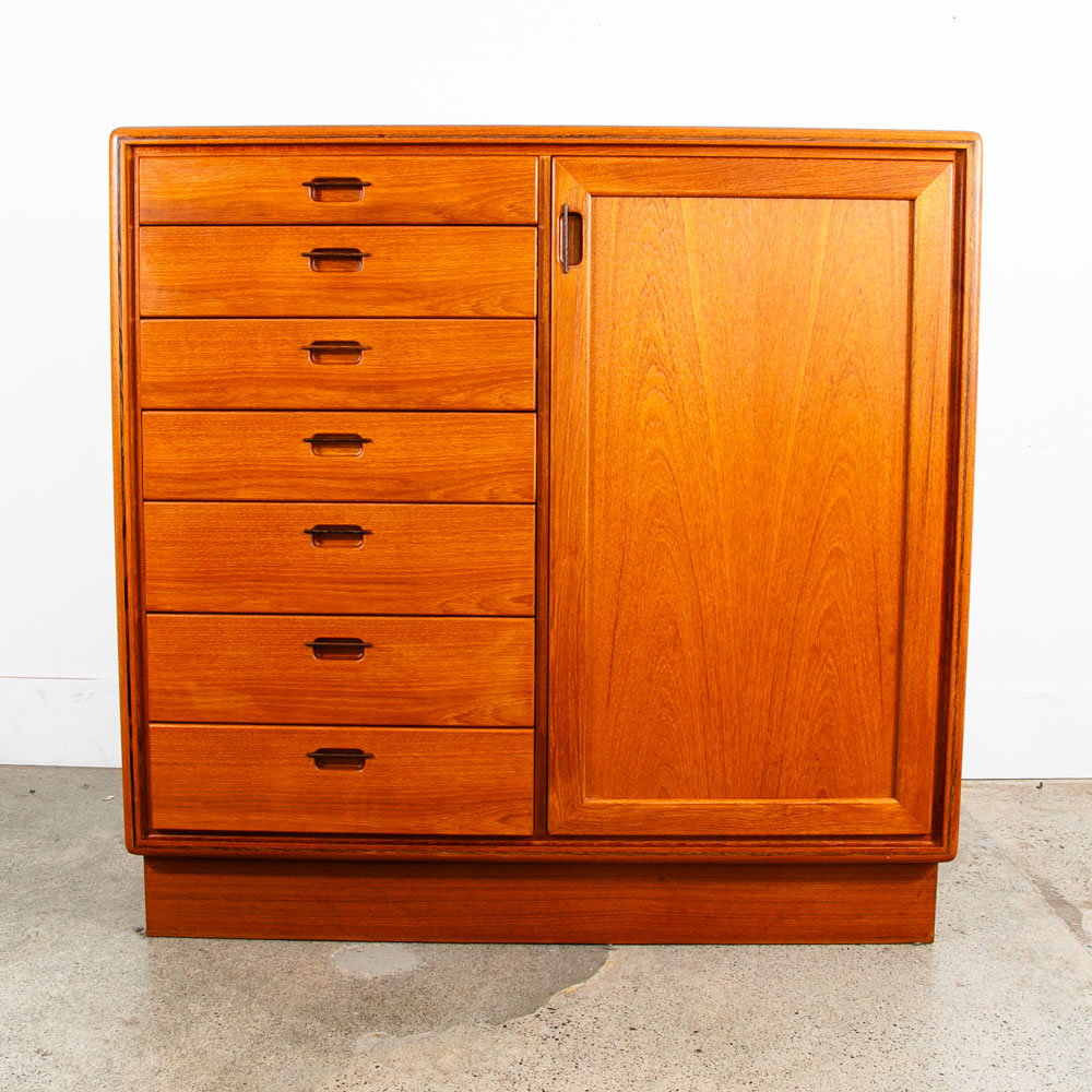 Mid Century Danish Modern Gentlemans Chest Dresser 7 Drawer Teak Shelf Denmark - Image 2