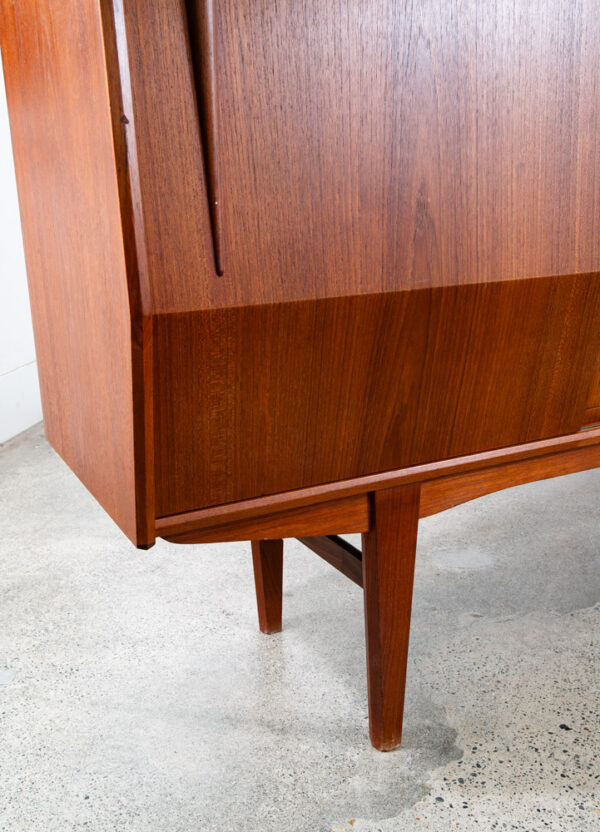 Mid Century Danish Modern Credenza Highboard Teak Sliding Doors Bar Mobler Mcm - Image 11
