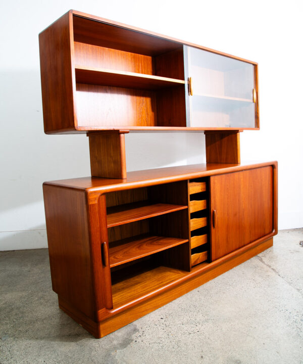 Mid Century Danish Modern Credenza Dyrlund 2 Tier Glass Teak Sideboard Display - Image 3