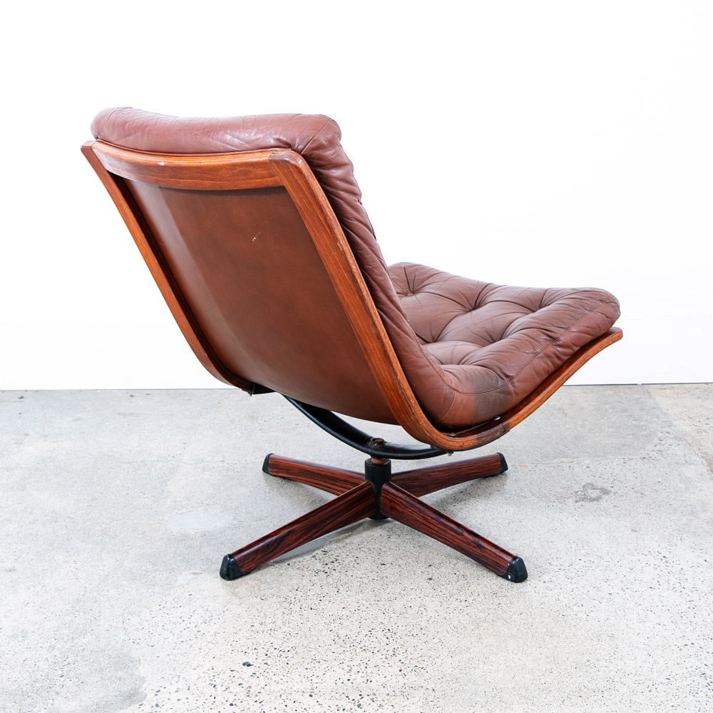 Mid Century Danish Modern Lounge Chair Swivel Brown Leather Tufted G Mobel Mcm - Image 4