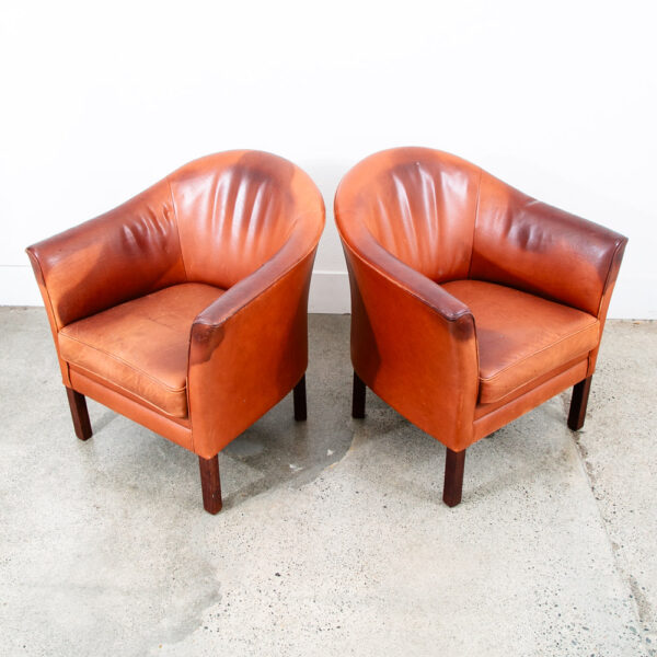 Mid Century Modern Lounge Chairs Worn Leather Brown Cognac Tan Pair Set Arms Mcm - Image 7